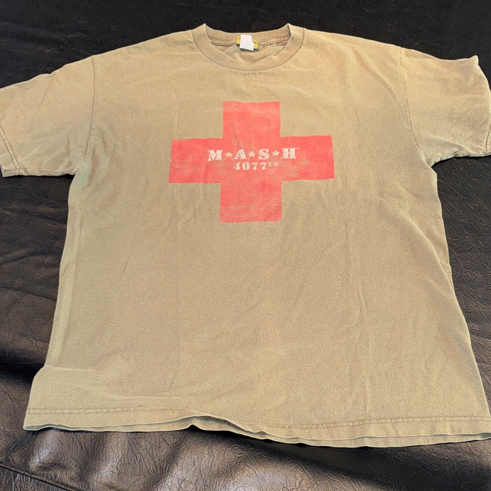 M*A*S*H Graphic Olive T-Shirt, VINTAGE, FUC, size L